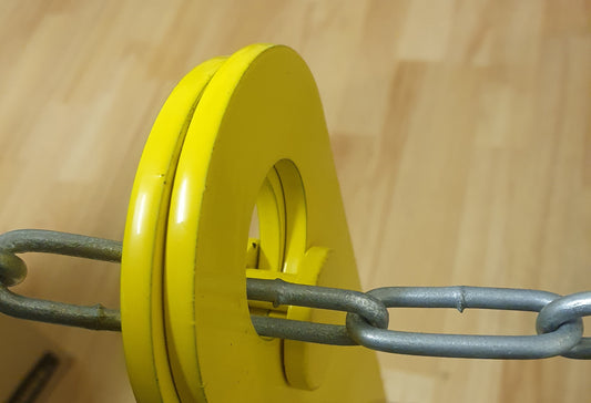 Galvanised steel link chain. 10m long. £30.00 + vat